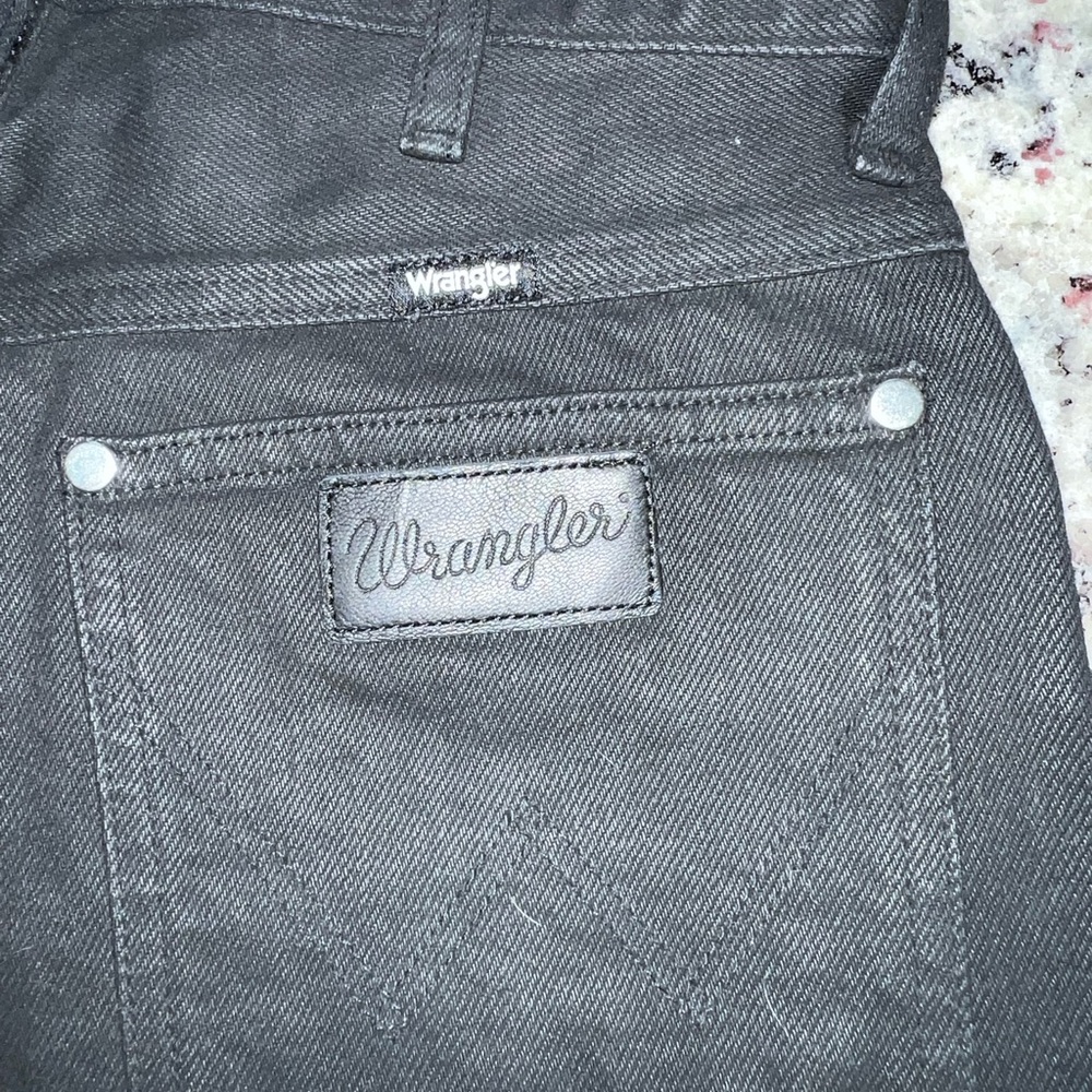 Wrangler Black Denim Jean Shorts - Picture 2 of 3